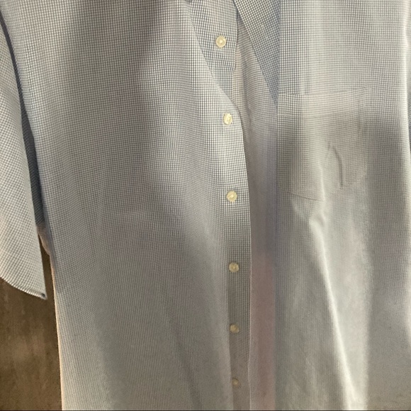 Arrow men button down blue and white plaid with a pocket. Size large. - Picture 6 of 6